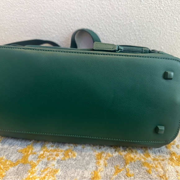 BÉIS Green Backpack - Picture 6 of 8